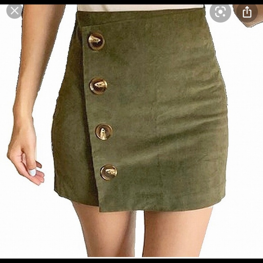 NWT Fashion On Earth Corduroy Skort Size S